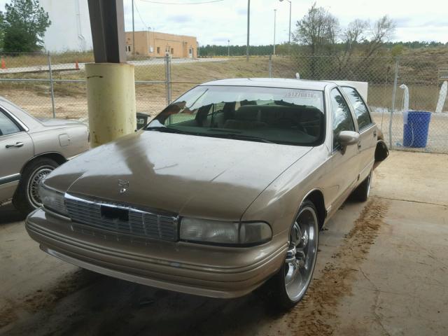 1G1BL52W2RR149767 - 1994 CHEVROLET CAPRICE CL GOLD photo 2