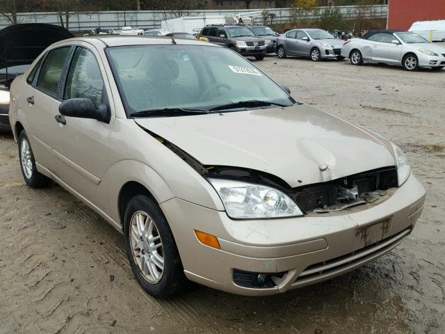 1FAHP34NX6W245003 - 2006 FORD FOCUS ZX4 BEIGE photo 1