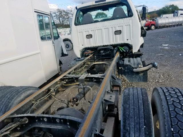 3FRWF6FC3BV692345 - 2011 FORD F650 SUPER WHITE photo 6