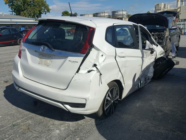 3HGGK5H97JM733820 - 2018 HONDA FIT EX WHITE photo 4