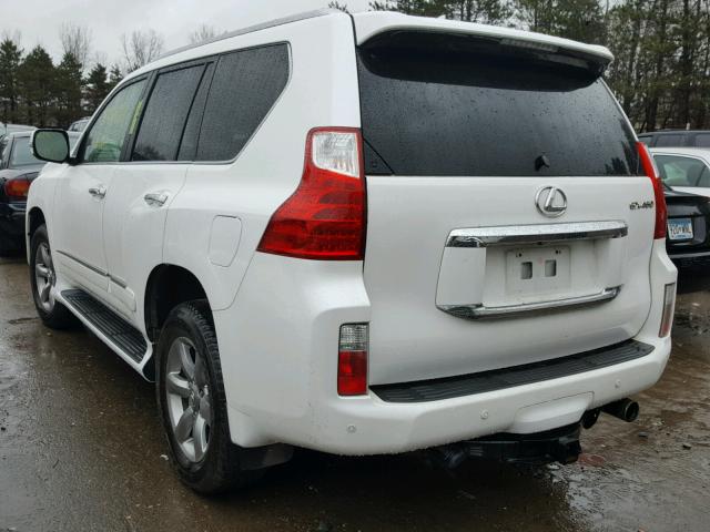 JTJJM7FX8C5047402 - 2012 LEXUS GX PREMIUM WHITE photo 3