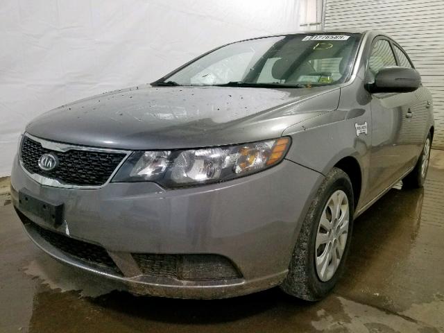 KNAFU4A2XB5417506 - 2011 KIA FORTE EX GRAY photo 2