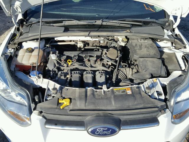 1FADP3F26EL162363 - 2014 FORD FOCUS SE WHITE photo 7