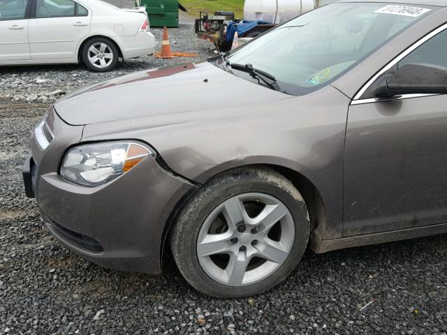 1G1ZA5EU5CF215042 - 2012 CHEVROLET MALIBU LS 灰色 照片 9
