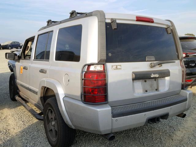 1J8HG48N86C132994 - 2006 JEEP COMMANDER SILVER photo 3