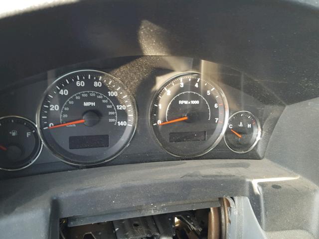 1J8HG48N86C132994 - 2006 JEEP COMMANDER SILVER photo 8