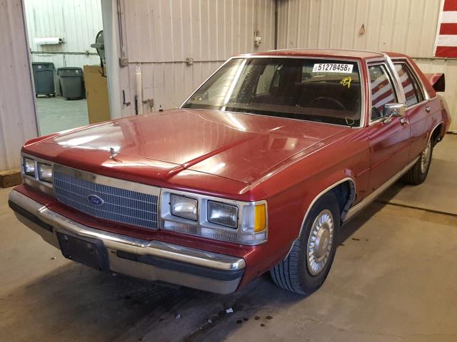 2FACP74F8MX185685 - 1991 FORD CROWN VICT RED photo 2