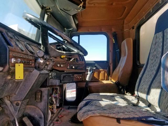 1FUPDZYB7PP476530 - 1993 FREIGHTLINER CONVENTION WHITE photo 5