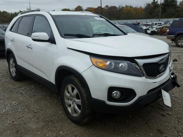 5XYKT3A66DG375752 - 2013 KIA SORENTO LX WHITE photo 1