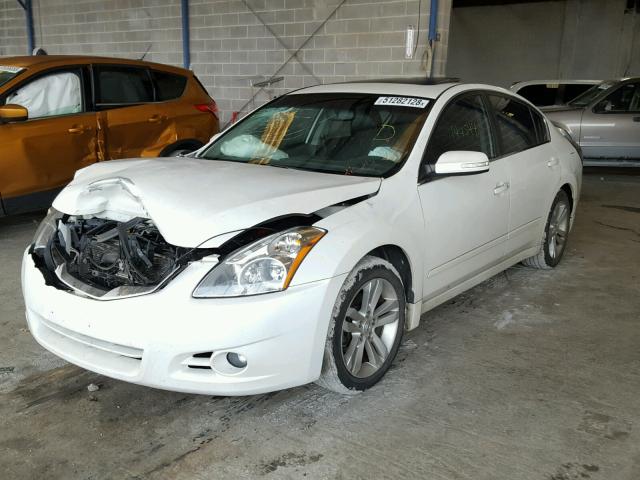 1N4BL2AP5AN449031 - 2010 NISSAN ALTIMA SR WHITE photo 2