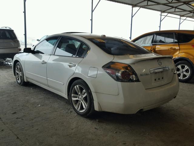 1N4BL2AP5AN449031 - 2010 NISSAN ALTIMA SR WHITE photo 3