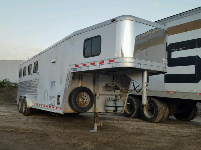 1DVGH22262K041126 - 2002 HORS TRAILER WHITE photo 1