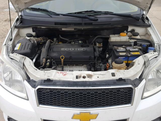 KL1TD6DE1BB212463 - 2011 CHEVROLET AVEO LS WHITE photo 7