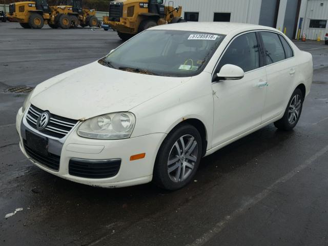 3VWRG71K46M797500 - 2006 VOLKSWAGEN JETTA 2.5 WHITE photo 2