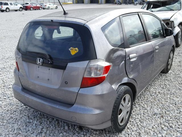 JHMGE88269S008849 - 2009 HONDA FIT GRAY photo 4