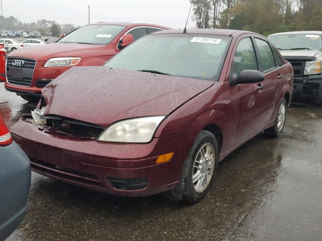1FAFP34N06W126237 - 2006 FORD FOCUS ZX4 RED photo 2