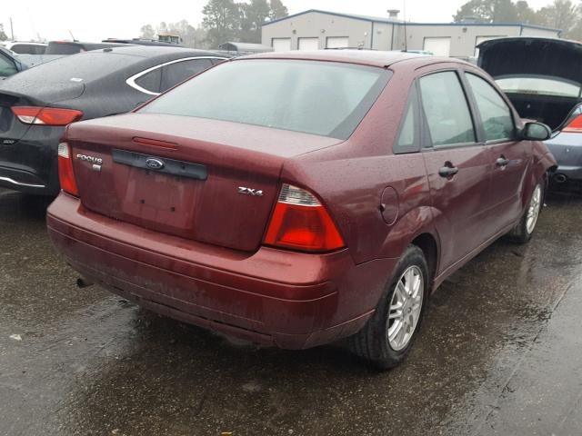 1FAFP34N06W126237 - 2006 FORD FOCUS ZX4 RED photo 4