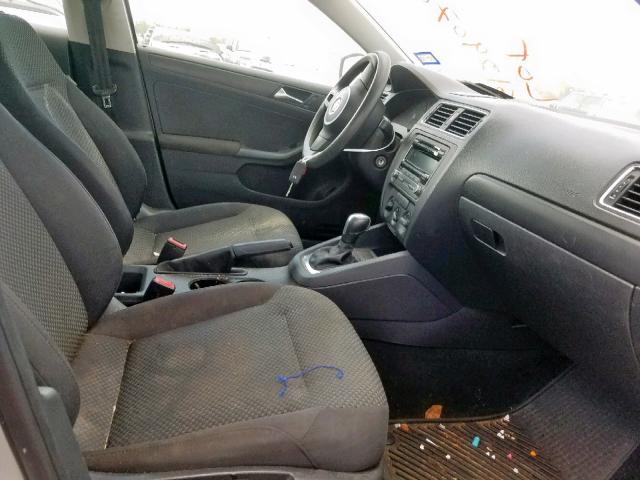 3VW2K7AJ1CM320509 - 2012 VOLKSWAGEN JETTA BASE SILVER photo 5