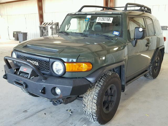 JTEBU4BF0BK115139 - 2011 TOYOTA FJ CRUISER GREEN photo 2