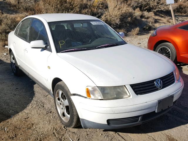 WVWMD63B7XE455172 - 1999 VOLKSWAGEN PASSAT GLS WHITE photo 1