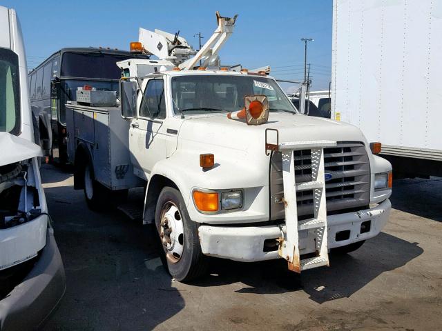 1FDMF70J6SVA20806 - 1995 FORD F700 WHITE photo 1