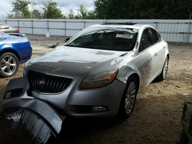 2G4GS5EV5D9206710 - 2013 BUICK REGAL PREM SILVER photo 2