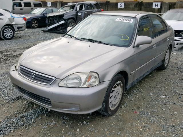 2HGEJ6618YH545023 - 2000 HONDA CIVIC BASE SILVER photo 2