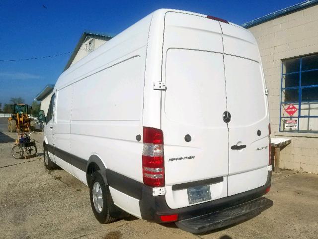 WD3PE8DC2E5873952 - 2014 MERCEDES-BENZ SPRINTER 2 WHITE photo 3