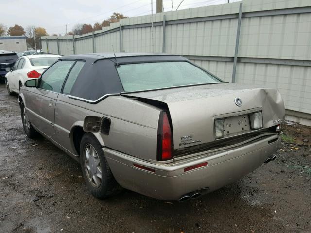 1G6ET12982B104339 - 2002 CADILLAC ELDORADO T GOLD photo 3