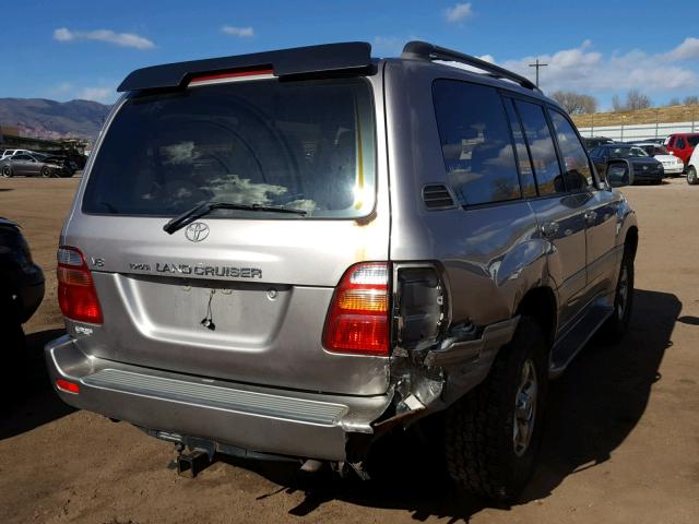 JTEHT05J212015757 - 2001 TOYOTA LAND CRUIS SILVER photo 4