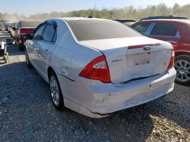 3FAHP0HA3BR143593 - 2011 FORD FUSION SE WHITE photo 3