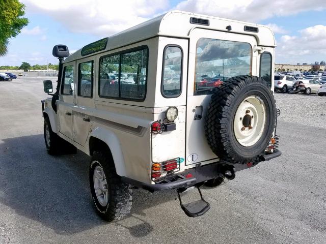 SALLDHMB8FA388863 - 1989 LAND ROVER 110 WHITE photo 3