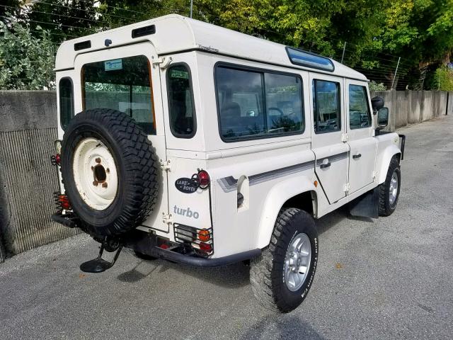 SALLDHMB8FA388863 - 1989 LAND ROVER 110 WHITE photo 4