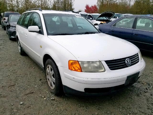 WVWNA63B3XE516403 - 1999 VOLKSWAGEN PASSAT GLS WHITE photo 1