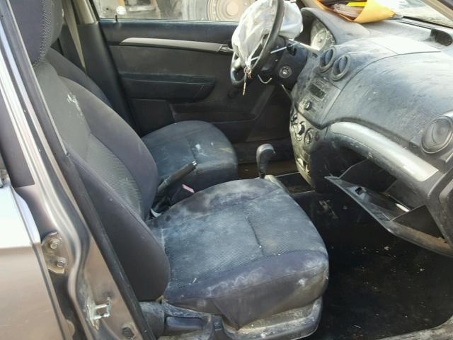 KL1TD56678B098946 - 2008 CHEVROLET AVEO BASE 灰色 照片 5