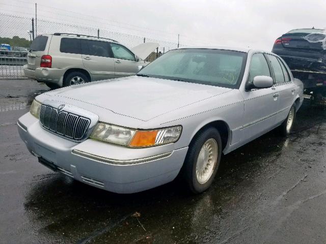 2MEFM75W8XX656624 - 1999 MERCURY GRAND MARQ SILVER photo 2