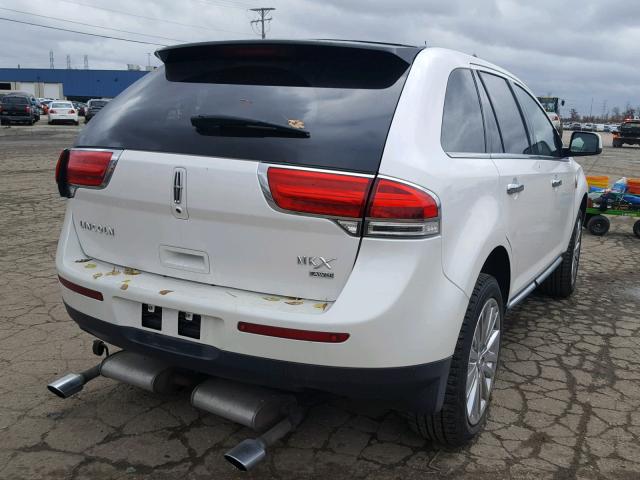 2LMDJ8JK0BBJ11212 - 2011 LINCOLN MKX WHITE photo 4