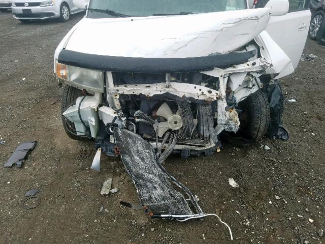 JTLKT324564111652 - 2006 TOYOTA SCION XB თეთრი ფოტო 7