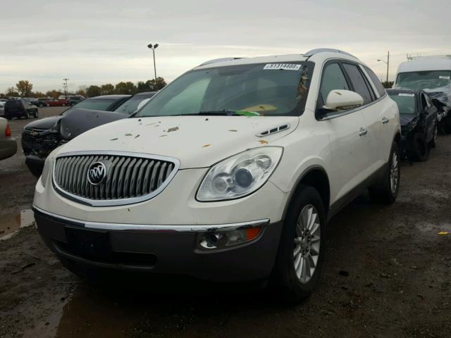 5GALRBED5AJ106001 - 2010 BUICK ENCLAVE CX WHITE photo 2
