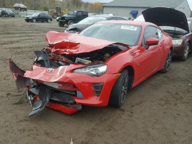 JF1ZNAA1XH8706000 - 2017 TOYOTA 86 BASE RED photo 2