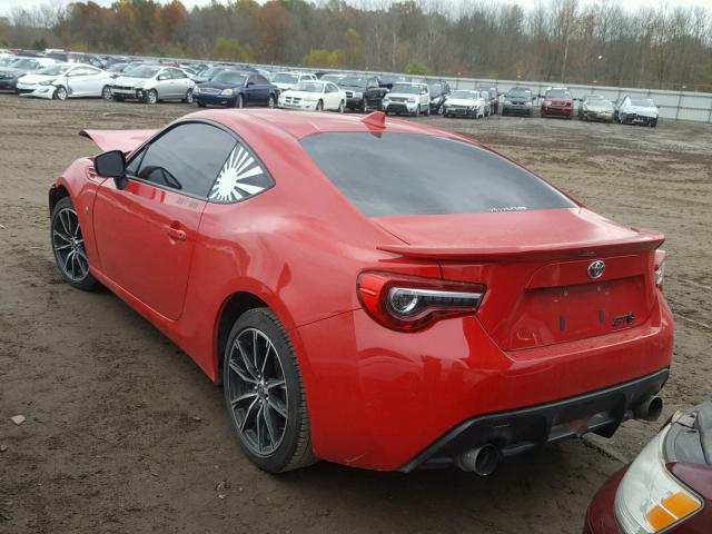 JF1ZNAA1XH8706000 - 2017 TOYOTA 86 BASE RED photo 3