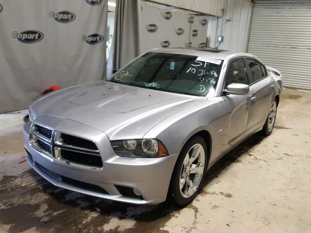 2C3CDXCT0EH330213 - 2014 DODGE CHARGER R/ SILVER photo 2