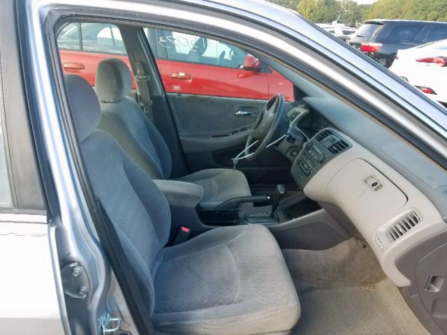 1HGCG56471A032778 - 2001 HONDA ACCORD LX SILVER photo 5