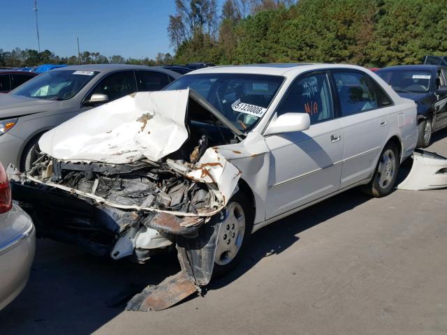 4T1BF28B83U309541 - 2003 TOYOTA AVALON XL WHITE photo 2