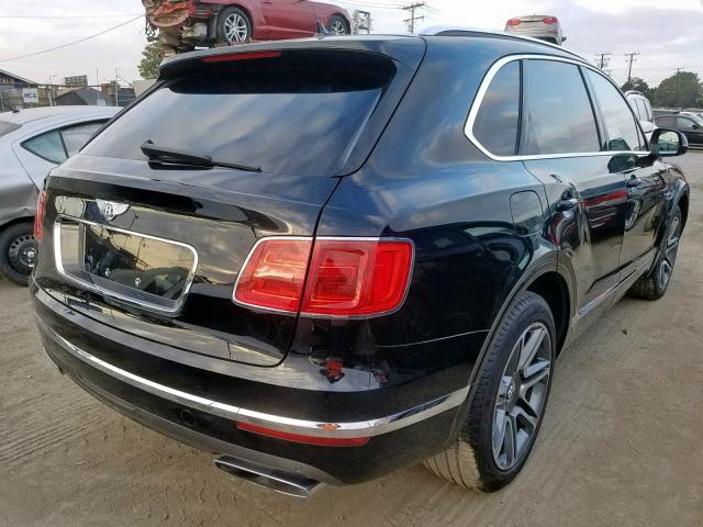 SJAAC2ZV1JC017445 - 2018 BENTLEY BENTAYGA BLACK photo 4