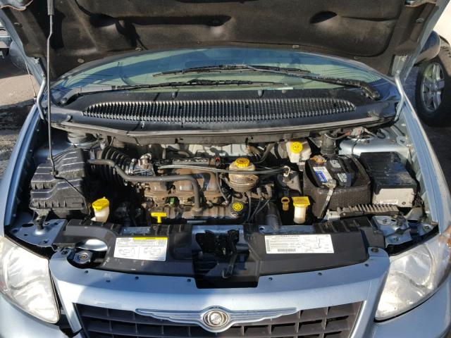 1C4GJ25373B206256 - 2003 CHRYSLER VOYAGER BLUE photo 7