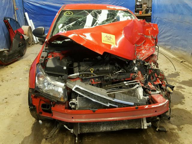 1G1PA5SHXE7483791 - 2014 CHEVROLET CRUZE LS RED photo 9