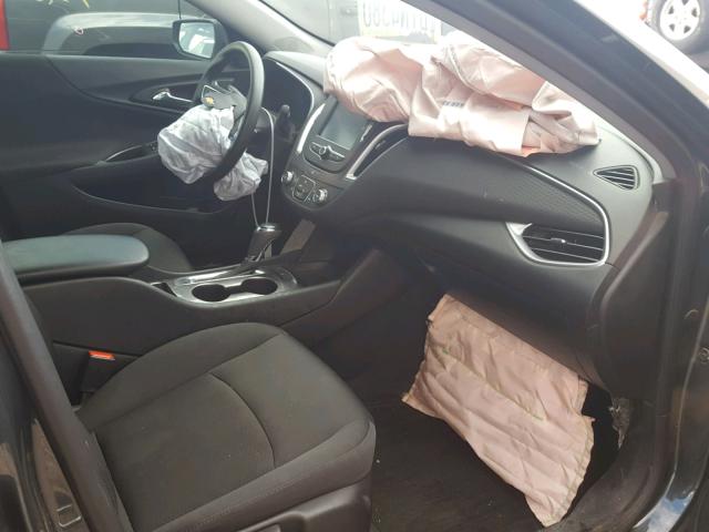 1G1ZB5ST7HF125603 - 2017 CHEVROLET MALIBU LS Gris photo 5