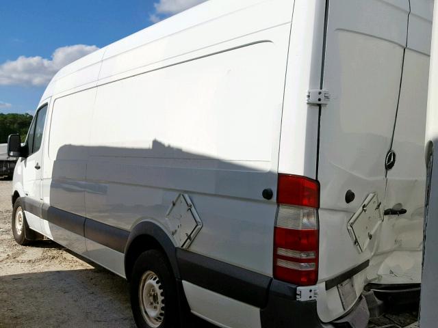 WD3PE8CB2B5595025 - 2011 MERCEDES-BENZ SPRINTER 2 WHITE photo 3