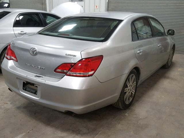 4T1BK36B66U121805 - 2006 TOYOTA AVALON XL SILVER photo 4